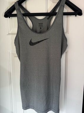 Nike Gray Scoop Neck Dri-FIT Tank Top